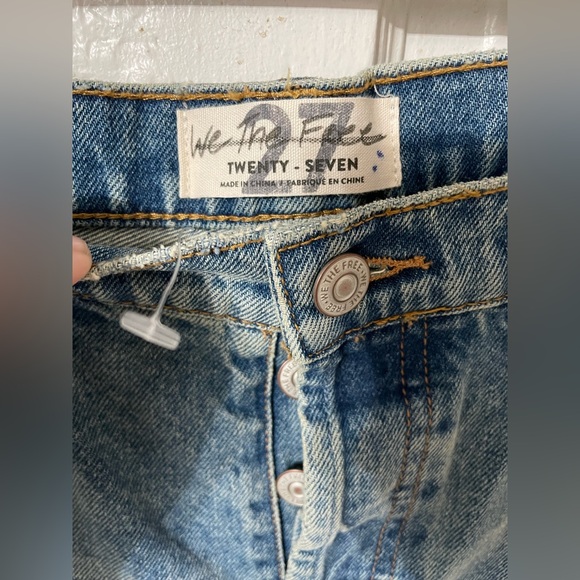 FREE PEOPLE STEINBECK PATCHED STRAIGHT LEG JEANS Size 27 - Picture 2 of 16